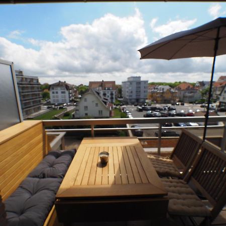 Appartement Sur La Digue - De Haan - Le Coq - Silver Beach D2 Экстерьер фото