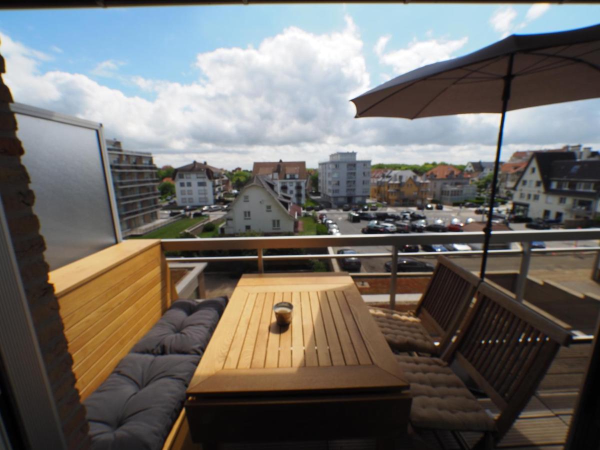 Appartement Sur La Digue - De Haan - Le Coq - Silver Beach D2 Экстерьер фото