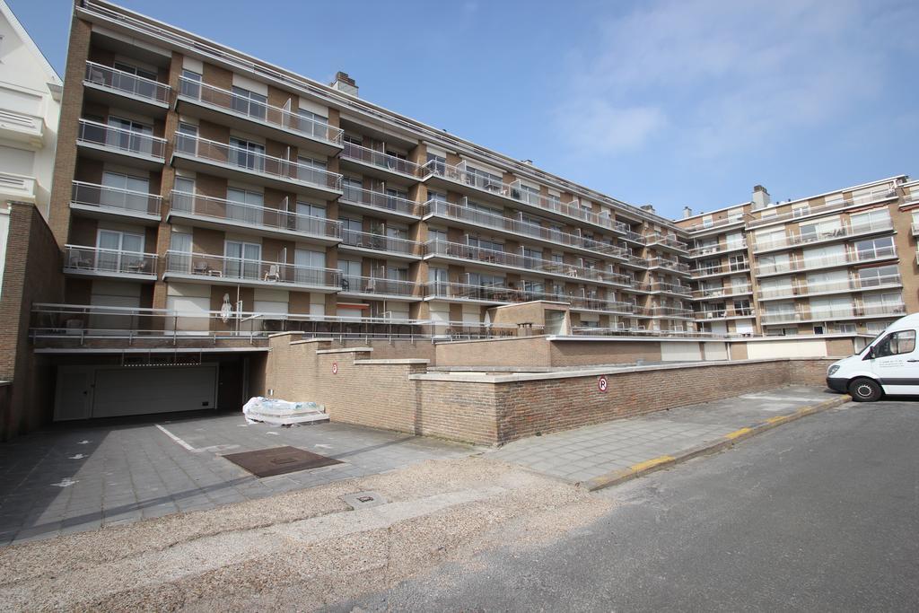 Appartement Sur La Digue - De Haan - Le Coq - Silver Beach D2 Экстерьер фото