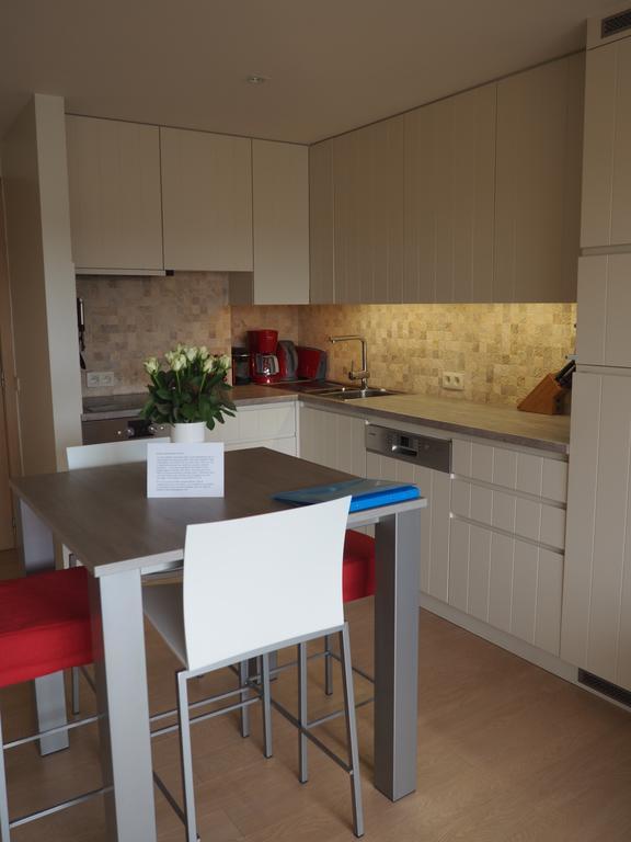 Appartement Sur La Digue - De Haan - Le Coq - Silver Beach D2 Экстерьер фото