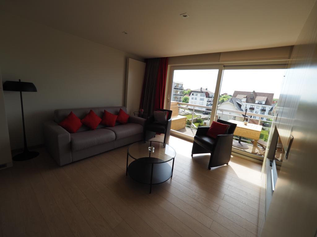 Appartement Sur La Digue - De Haan - Le Coq - Silver Beach D2 Экстерьер фото